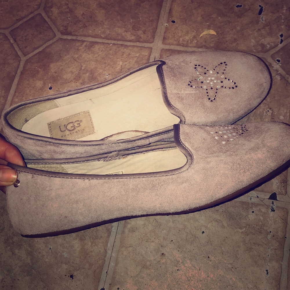 BEAUTIFUL Ugg flats